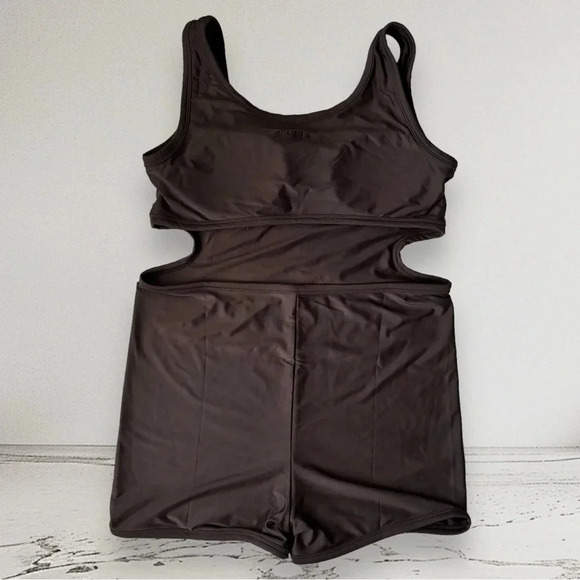 NEW REMMIE BY RILEY Coffee Reversible Romper ONE PIECE SWIMSUIT Size 4XL - Picture 6 of 11